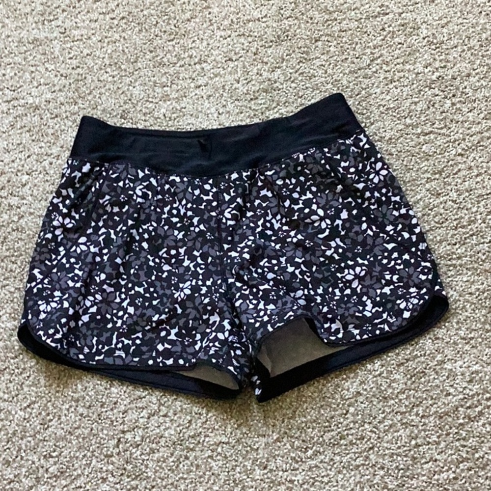 Lands' End Black & White Floral Print Swim Shorts Size 4